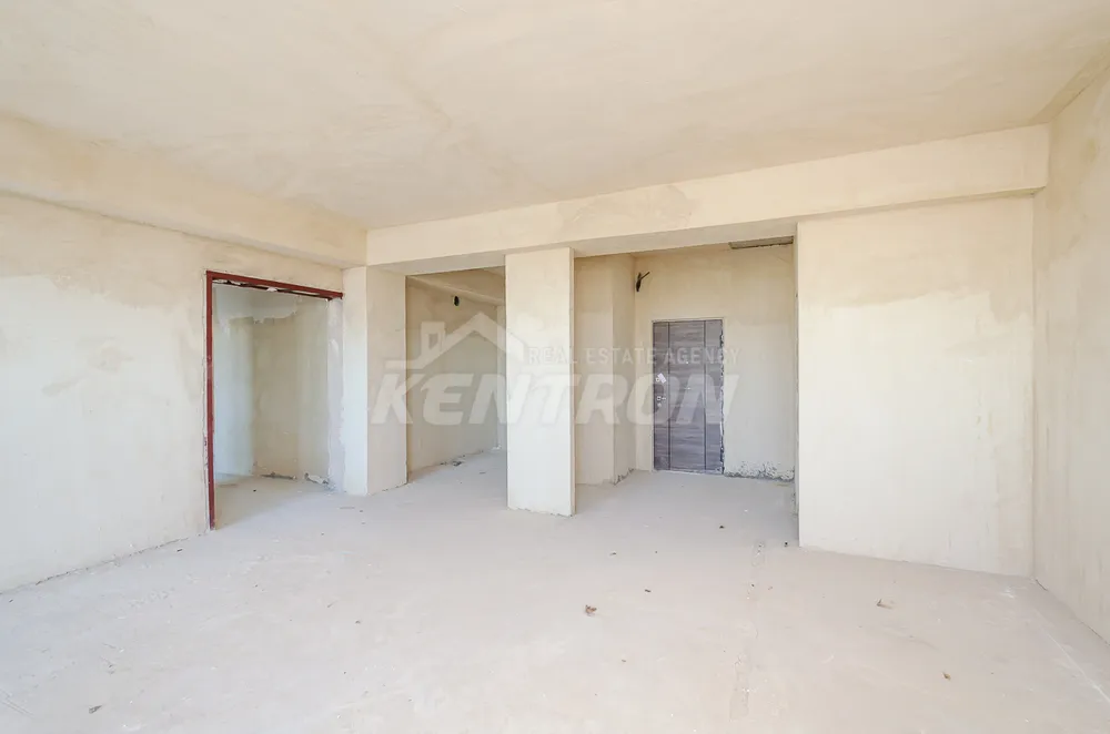Real estate Center, Rostom street