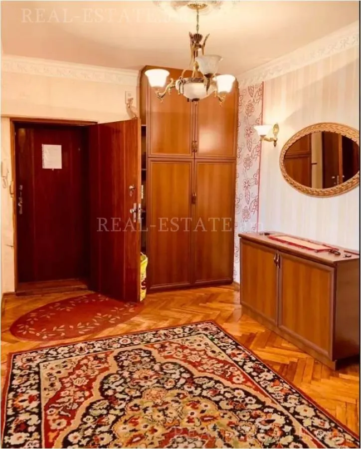Real estate Center, Amiryan street