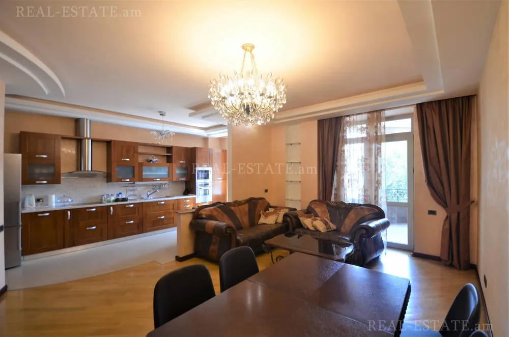 Real estate Center, Teryan street