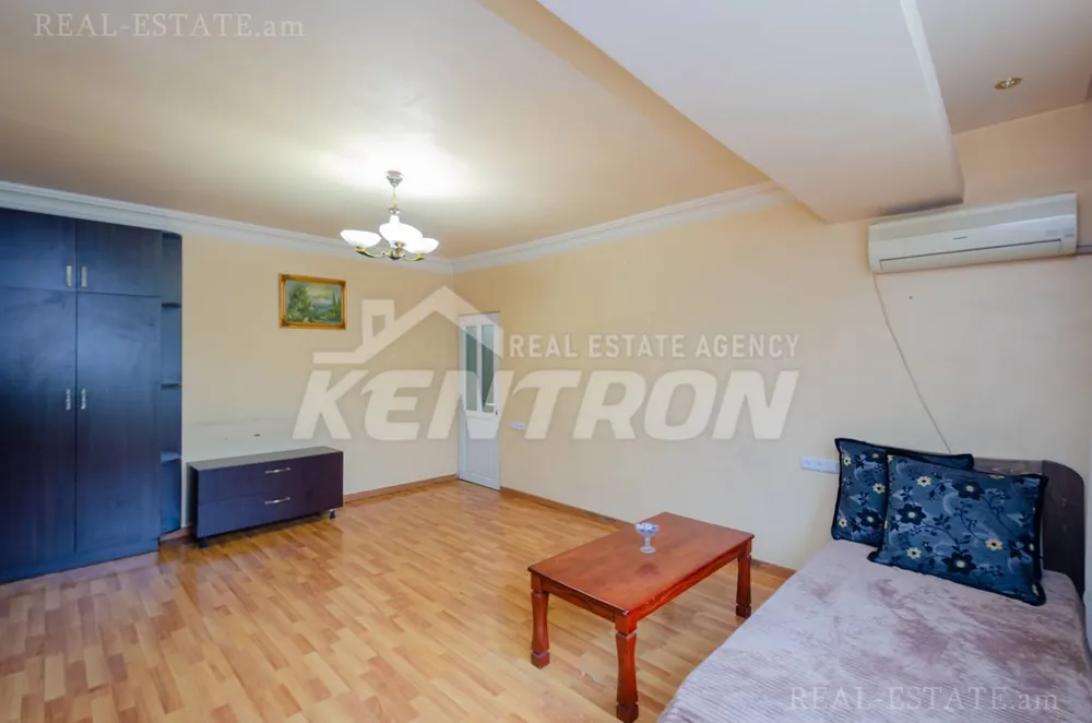 Real estate Center, Tigran Mets Ave