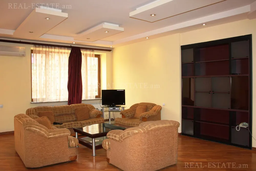 Real estate Center, Tumanyan street