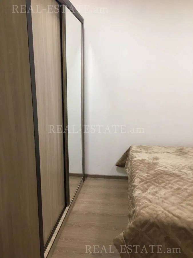 Real estate Center, Sayat-Nova avenue