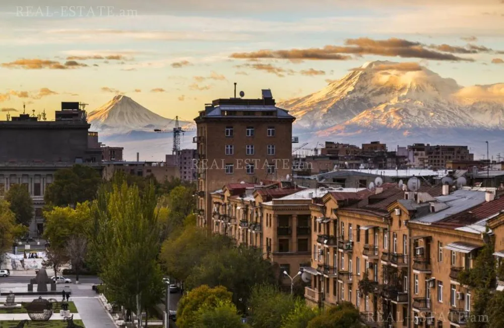 Անշարժ գույք Կենտրոն, Թամանյան փող