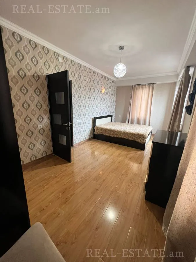 Անշարժ գույք Կենտրոն, Մաշտոցի պողոտա