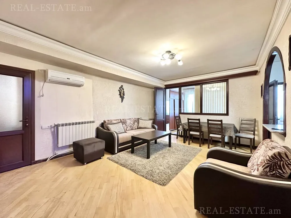 Real estate Center, Israelyan St