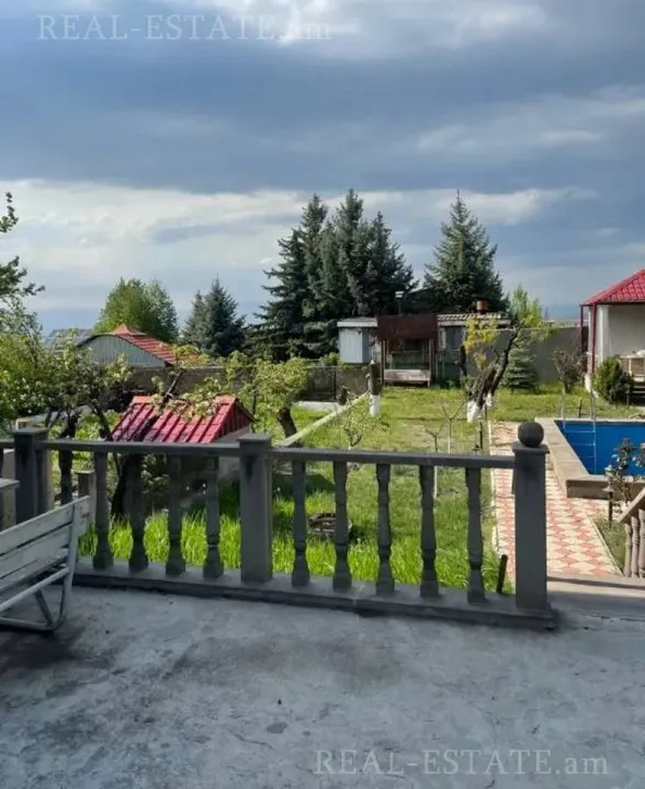 slide 789300