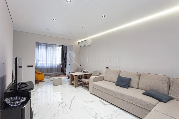 slider 1281701