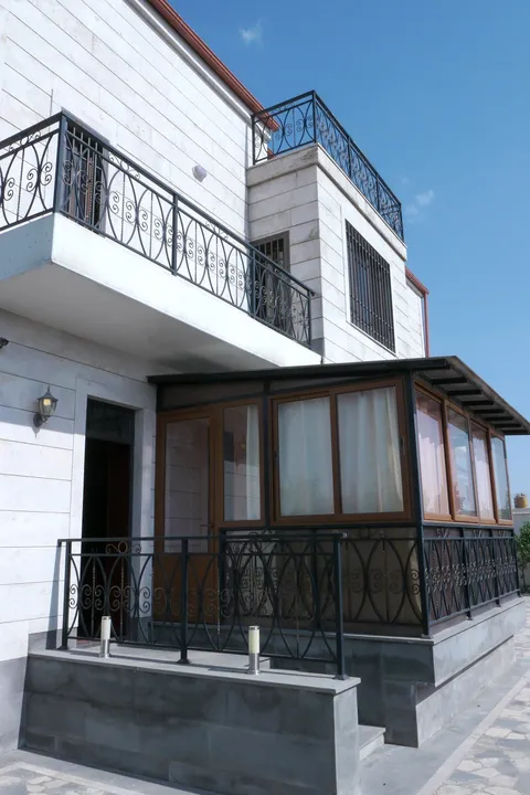 slider 1308851