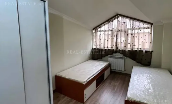 Real estate Qanaqer-Zeytun, Cholaqyan St