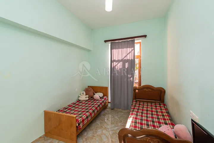 slider 1256013