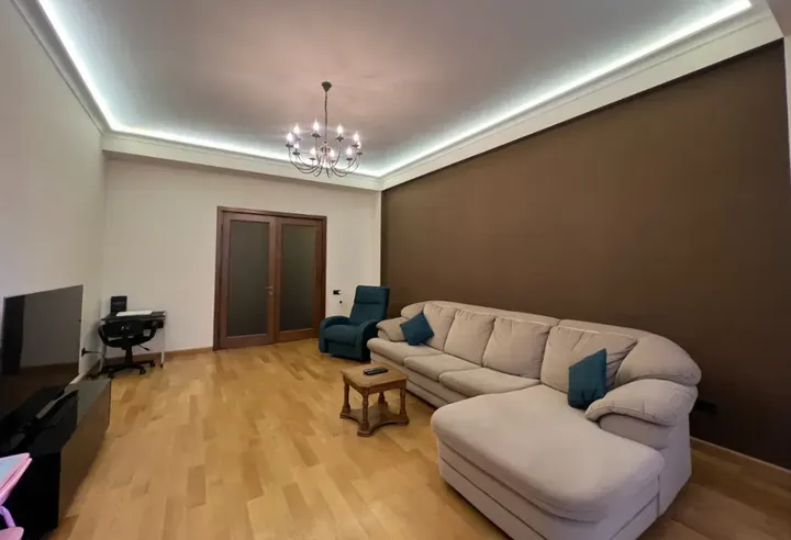 slider 1380252