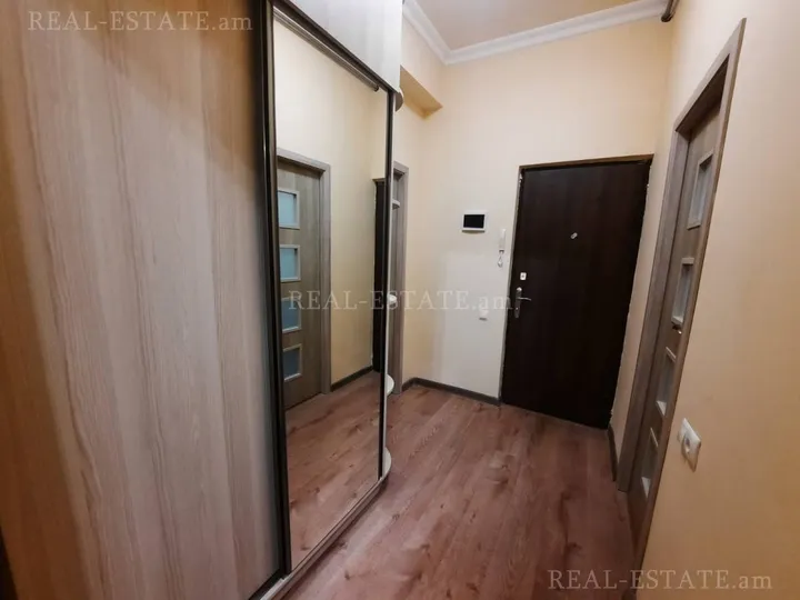 Real estate Center, Argishti St