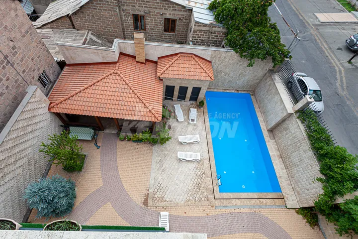 slide 1061857