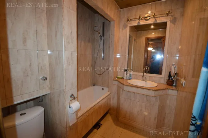 Real estate Qanaqer-Zeytun, Nersisyan St