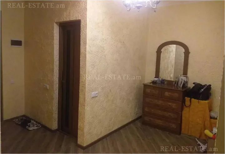 Real estate Davtashen, Davtashen 2 district