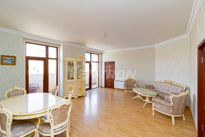 slide 939637