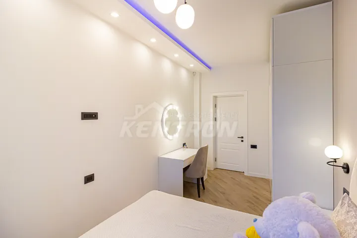 slide 942200