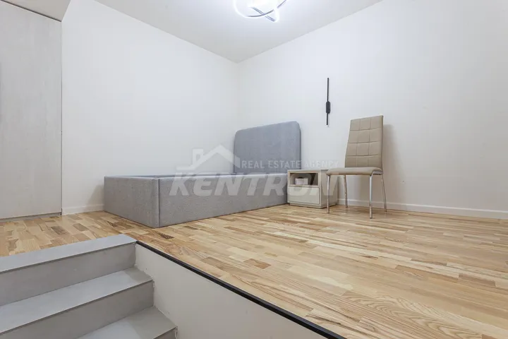 slide 1041017